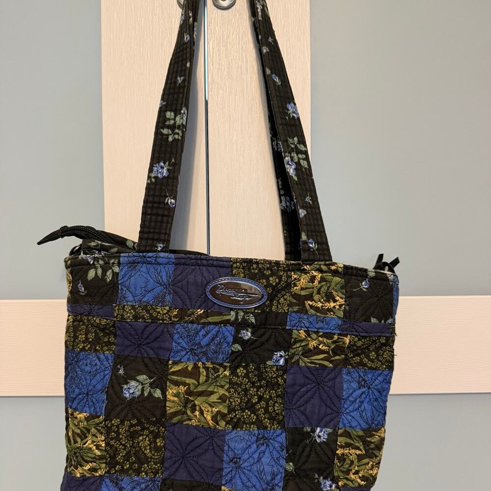 DONNA SHARP QUILTED PATCHWORK FLORAL TOTE BAG